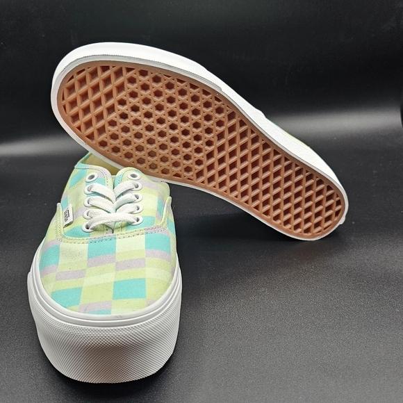 VANS Authentic Stackform Platform Sneaker In Pastel Plaid | 9.0 - Picture 8 of 9